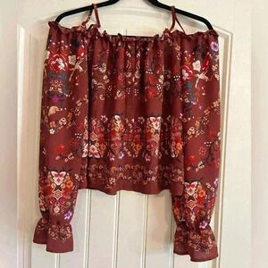 RUE 21 COLD SHOULDER BLOUSE RED TOP FLORAL SHIRT Work medium CROPPED boho